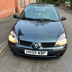 Renault Clio 1.2 2005 hatchback