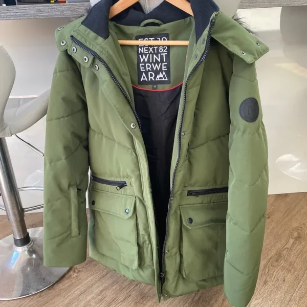 Ladies 3/4 Coat Size 16-18