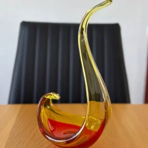 Vintage 1960s hand-blown swan glass piece - Image 2