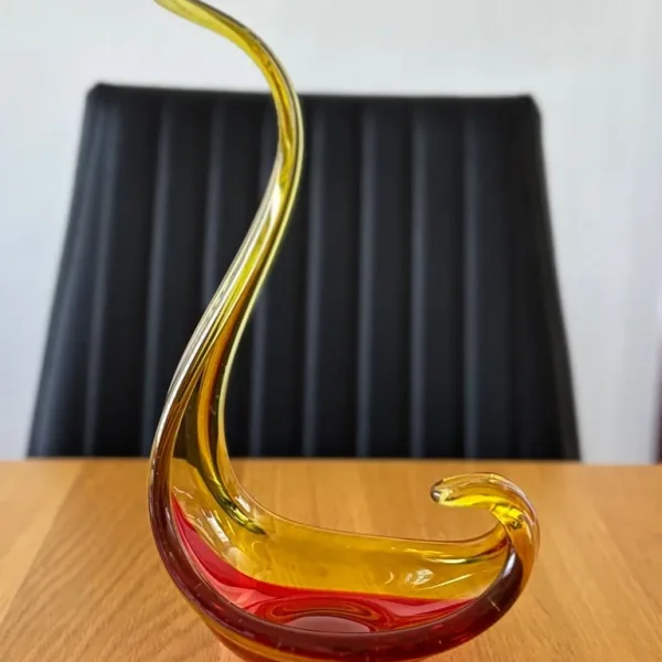 Vintage 1960s hand-blown swan glass piece