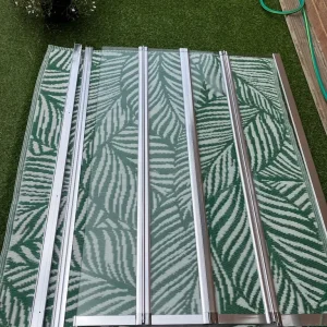 Shower screen