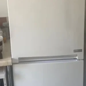 Beko fridge freezer - Image 6