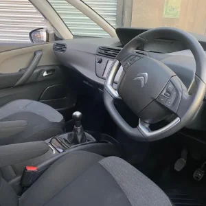 2019 Citroen C4 Picasso 1.6HDi with 18" Wheels – Starts, Front End Damage, ULEZ Compliant - Image 5