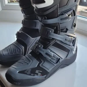 LEATT enduro boots size 10 - Image 2