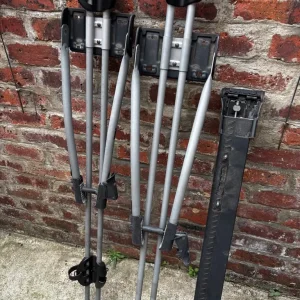 Thule bike carriers and roof bars - Image 2