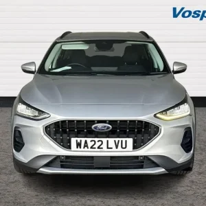 2022 Ford Focus 1.0 EcoBoost Hybrid 5-door Estate Vignale - Image 2