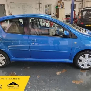 Toyota Aygo VVT-i Blue - Image 8