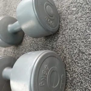 Pair of 4.5kg Dumbbell Weights - Image 2