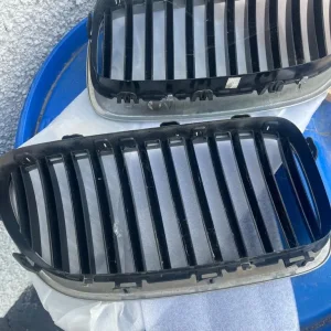 BMW 5 Series Front Grille - Image 2