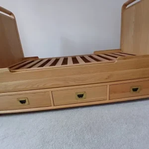 Amelie Solid Oak Cot Bed - Image 5