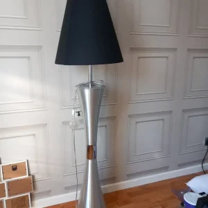 Silver standard floor lamp - Image 2