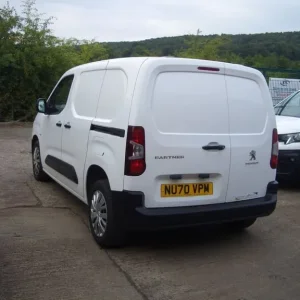 2020 Peugeot Partner 1.5 BlueHDi 1000 Professional Panel Van - Image 4