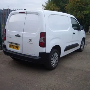 2020 Peugeot Partner 1.5 BlueHDi 1000 Professional Panel Van - Image 6