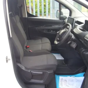 2020 Peugeot Partner 1.5 BlueHDi 1000 Professional Panel Van - Image 8
