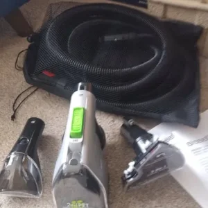 Bissell pro heat pet carpet cleaner - Image 3