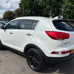 2014 Kia Sportage 1.7 CRDi EcoDynamics White Edition SUV - Image 5