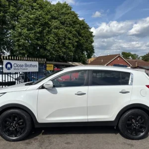 2014 Kia Sportage 1.7 CRDi EcoDynamics White Edition SUV - Image 6