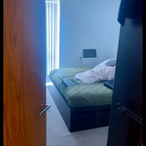 Double room in a new 3-bedroom apartment - Image 4