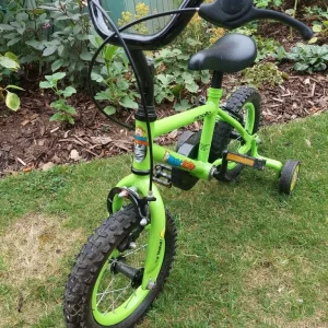 Apollo Marvin the Monkey 12" bike