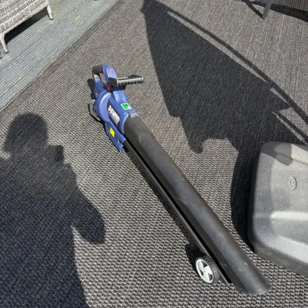 Leaf blower & vacuum