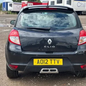 2012 Renault Clio 1.2 16V Dynamique TomTom 5-door hatchback - Image 4