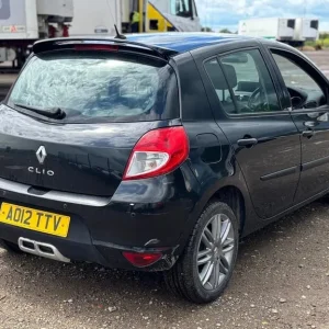 2012 Renault Clio 1.2 16V Dynamique TomTom 5-door hatchback - Image 8