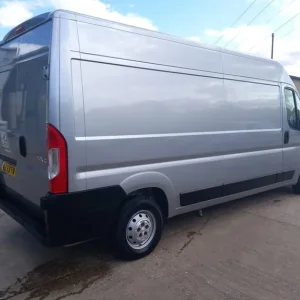 2020 Peugeot Boxer BLUEHDI 335L3H2 Air Con Diesel Van - Image 4