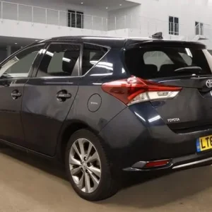 2016 Toyota Auris 1.8 VVT-h Hybrid Hatchback - Image 6