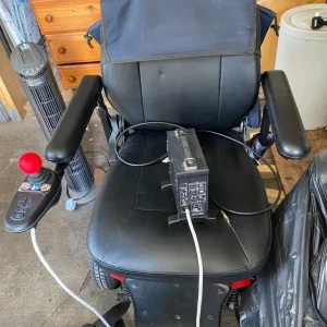 Electric wheelchair jazzy es 600 - Image 4