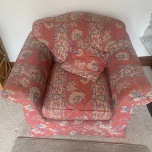 3 seater sofa and arm chairs - Image 3