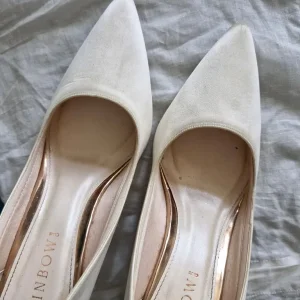 Ivory Satin Bridal Shoes - Image 7