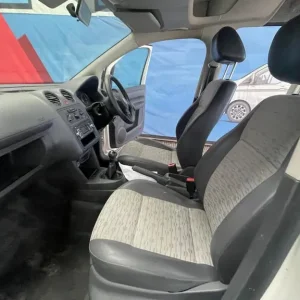 2011 Volkswagen Caddy Maxi Crew Cab 1.6 TDI Diesel Manual - Image 8