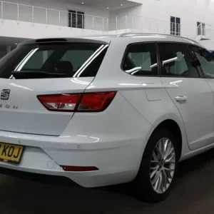 2019 SEAT Leon 1.6 TDI SE Dynamic Estate 5-door Diesel Manual - Image 5
