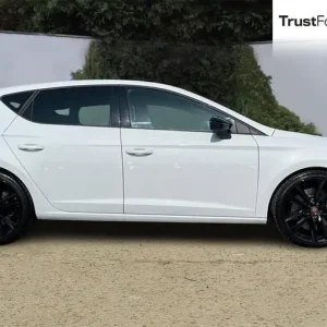 2020 SEAT Leon 2.0 TSI Cupra 5-door hatchback - Image 3