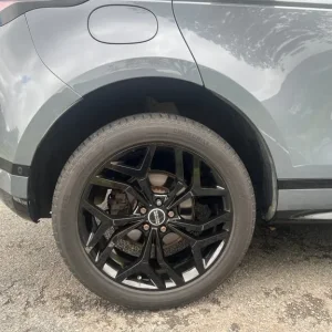 Range Rover Evoque R-Dynamic Gray - Image 7