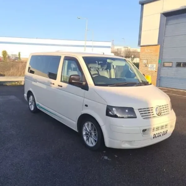 Volkswagen Transporter Minibus / Campervan