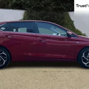 2022 Hyundai i20 1.0T GDi 48V MHD Premium 5-door manual hatchback - Image 3