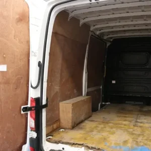 2019 Volkswagen Crafter 2.0 TDI 140PS Startline High Roof Panel Van - Image 8
