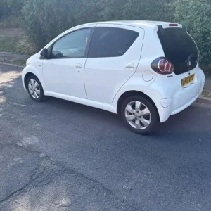 2012 Toyota Aygo 1.0 VVT-i Fire Euro 5 5-door petrol - Image 3