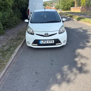 2012 Toyota Aygo 1.0 VVT-i Fire Euro 5 5-door petrol - Image 8