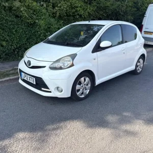 2012 Toyota Aygo 1.0 VVT-i Fire Euro 5 5-door petrol
