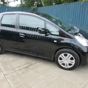 2013 Honda Jazz 1.2 I-VTEC SE Manual Hatchback - Image 2