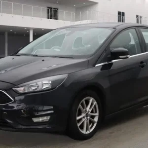 2015 Ford Focus 1.5 TDCi Zetec Euro 6 Diesel Manual 5-door Hatchback - Image 2