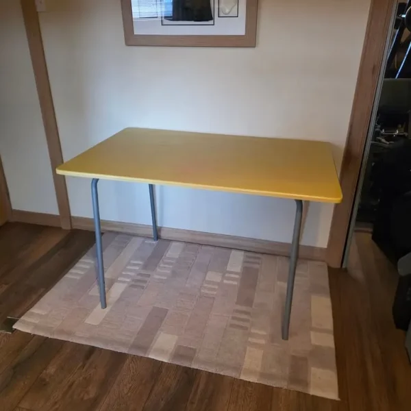 Kitchen table and 4 chairs