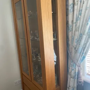 Oak Display Cabinet - Image 4
