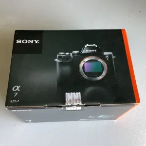 Sony A7 Mirrorless Camera with 50mm Macro Lens - Image 3