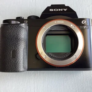 Sony A7 Mirrorless Camera with 50mm Macro Lens - Image 4