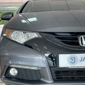 2014 Honda Civic 1.8 i-VTEC SE Plus Hatchback - Image 6
