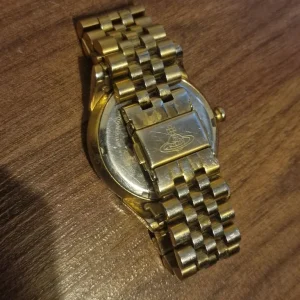 Vivienne Westwood Wallace watch - Image 3