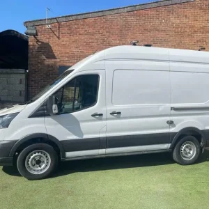 Ford Transit 350 L2 H3 Panel Van - Image 2